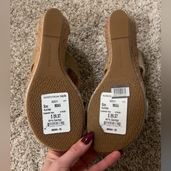 Donald J Pliner Wedge Sandal - Picture 8 of 13